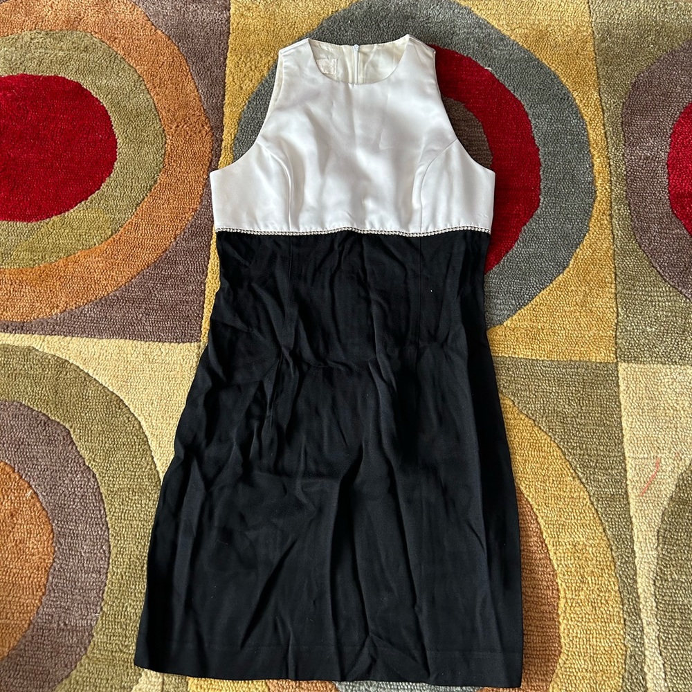 Scott McClintock Vintage Black and White High Neck Satin Dress Women’s Size 8